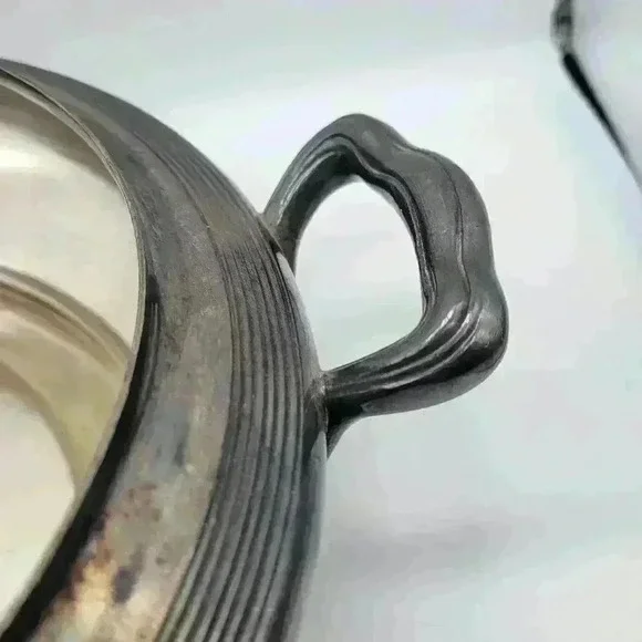 Vintage REED and BARTON Silver Plate Covered Dish/pan Handled No.1100. Taunton - Picture 15 of 15